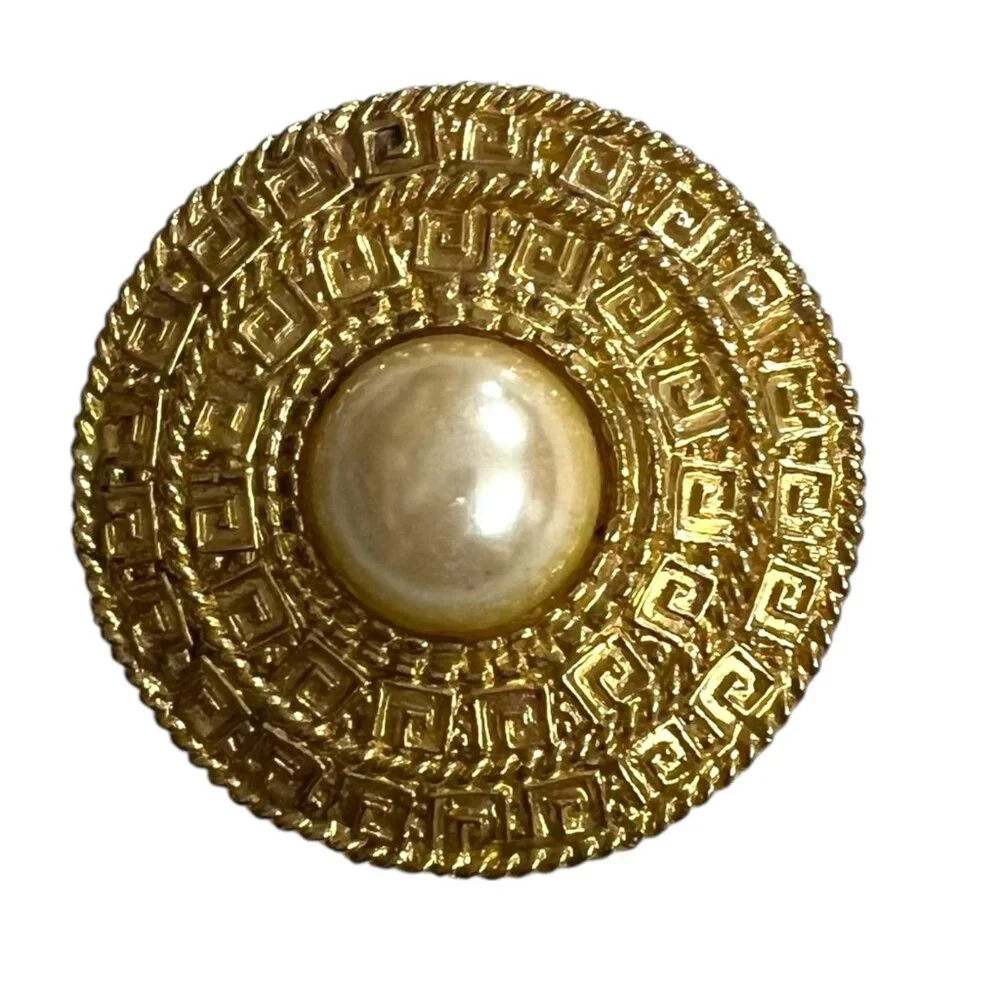 Vintage M JENT Gold Medallion‎ Brooch Faux Pearl & Greek Key Design MCM Pin
